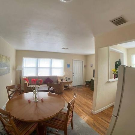 Private One-Bedroom 6 -Directly Across From Beach 圣徒皮特海滩 外观 照片