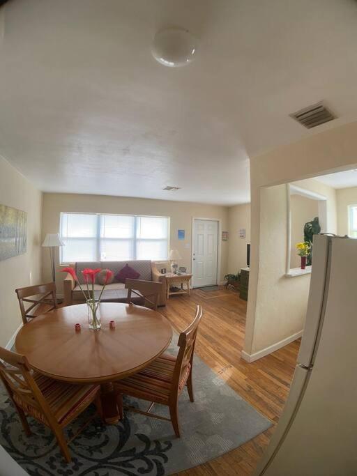 Private One-Bedroom 6 -Directly Across From Beach 圣徒皮特海滩 外观 照片